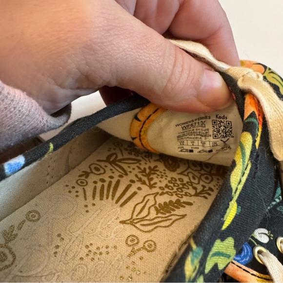Keds x Rifle Paper Co. Champion sneakers in a black floral print size 6.5 womens - Picture 5 of 6
